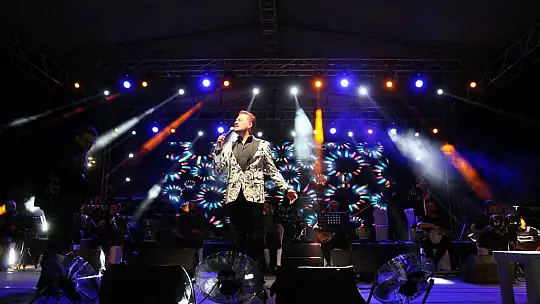 Hemşeri Dernekleri Festivali'nde İhsan Güvenç rüzgarı esti