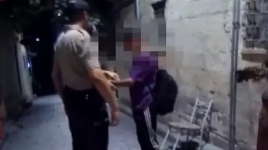 Hırsızlık şüphelisi bekçilere yakalandı