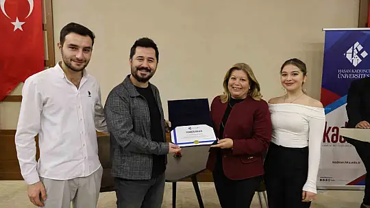 HKÜ'de 'Kadına Yönelik Şiddetle Mücadele Günü' için tiyatro oyunu sergilendi