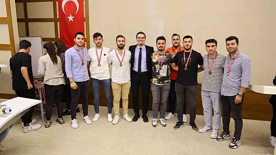 HKÜ'de 19 Mayıs coşkusu