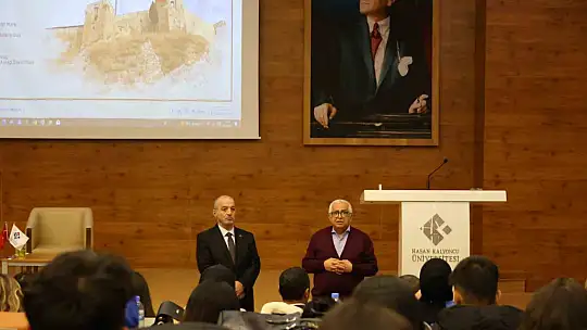 HKÜ'de Gaziantep'in Düşman işgalinden kurtuluşunun 102. yıl dönümü anma programı düzenlendi