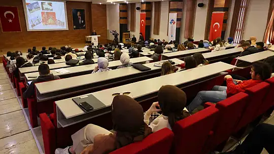 HKÜ'de Mehmet Akif Ersoy ve Çanakkale Ruhu Anma programı gerçekleştirildi