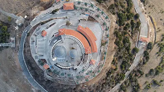 Hz. Ukkaşe Türbesi yeniden ziyarete açıldı