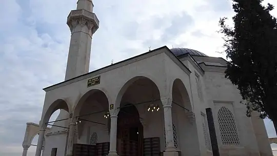 Hz. Ukkaşe Türbesi yeniden ziyarete açıldı