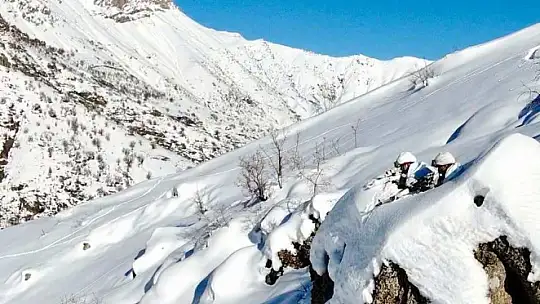 İçişleri Bakanlığınca Eren Kış-18 Hakkari-Kazan Vadisi Şehit Jandarma Astsubay Başçavuş Timuçin Aladağ Operasyonu başlatıldı
