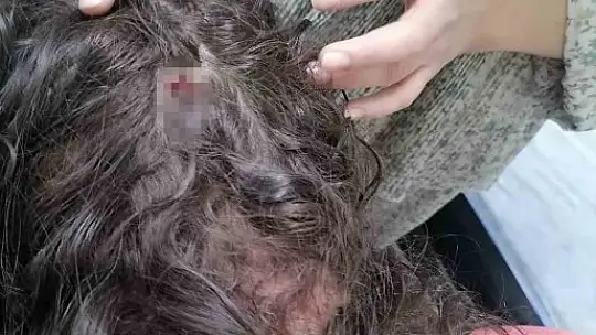 İki kız çocuğuna markette öldüresiye dayak kamerada