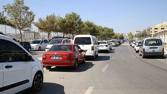 İkinci el otomobillere bakan çok, alan yok