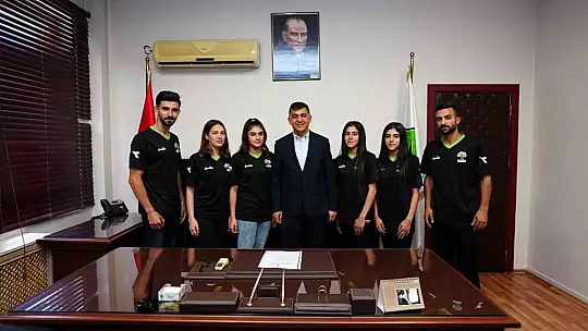 İkizler hayal ettikleri üniversiteyi kazandı