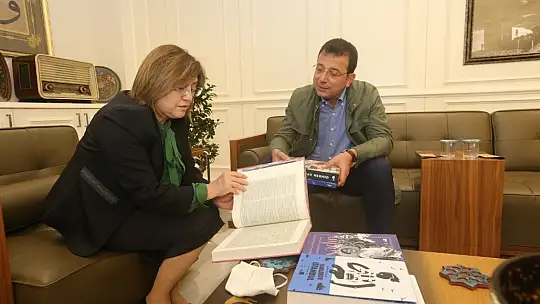 İmamoğlu Fatma Şahin'i ziyaret etti