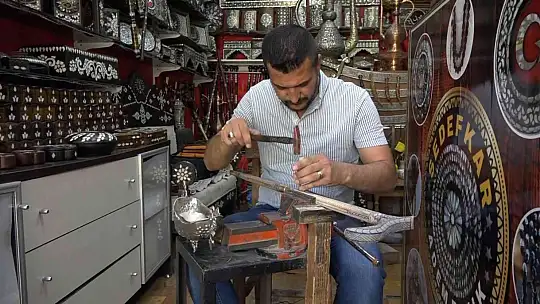 İngiliz askerinin tüfeğini tamir ettirmesiyle yeniden tanındı