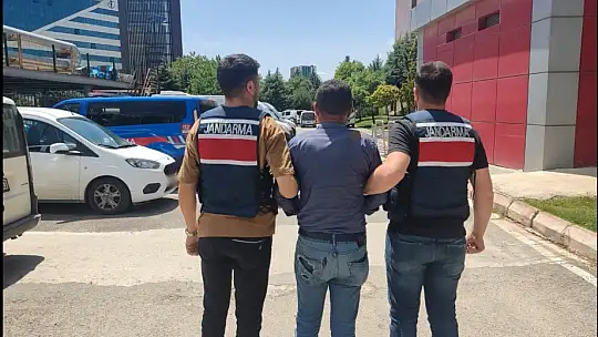 İnsan kaçakçıları polis kılığında suç işliyor