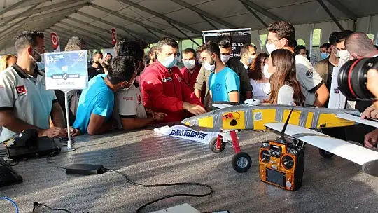 İnsansız hava araçları Gaziantep semalarında yarıştı