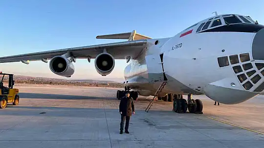 İran'dan Türkiye'ye sahra hastanesi dahil insani yardım