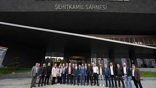 İş adamları D.T. Şehitkamil Sahnesi ve AGRO Park'ı inceledi