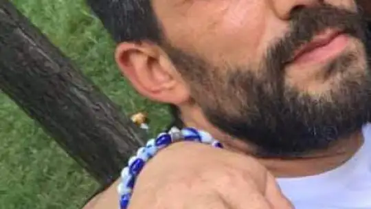 İş yeri önünde bıçaklanan şahıs hayatını kaybetti