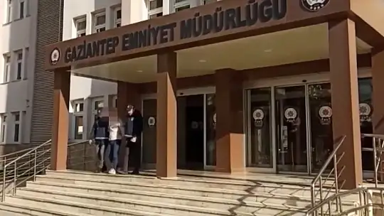 İş yerini kundaklayan 2 zanlı tutuklandı