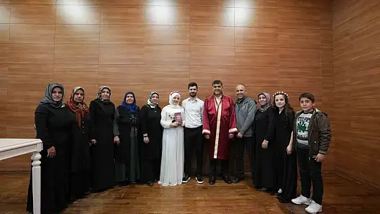 İşitme engelli çift, Fadıloğlu'nun kıydığı nikahla evlendi
