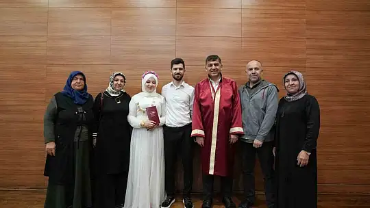 İşitme engelli çift, Fadıloğlu'nun kıydığı nikahla evlendi