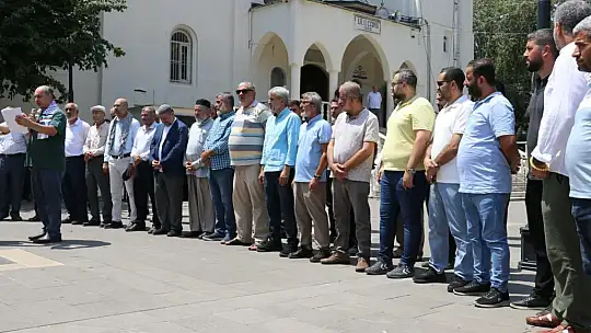 İsrail'in Gazze saldırıları ve Netanyahu'nun ABD Kongresinde alkışlanması protesto edildi