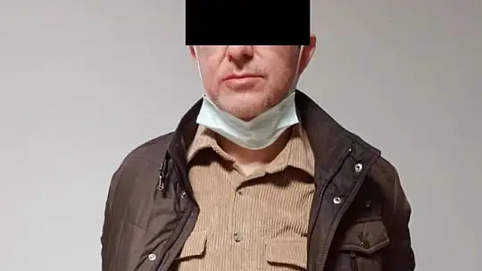 İstanbul Adliyesi'nde polisin elinden kaçan FETÖ'nün kilit ismi Maltepe'de minibüste yakalandı