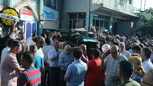 İzmir'deki feci kazada hayatını kaybedenler toprağa verildi