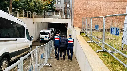 Jandarma aranması bulunan 83 şahsı yakaladı