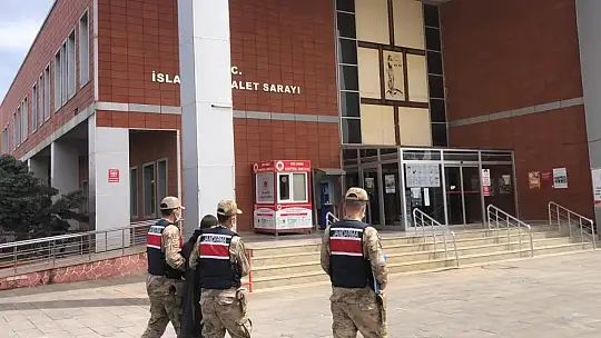 Jandarma aranması bulunan 83 şahsı yakaladı