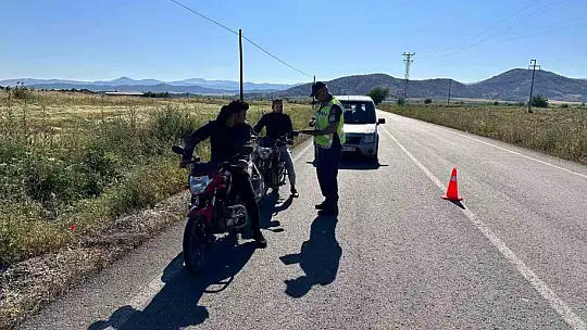 Jandarma okul servis araçları ve motosiklet sürücülerini denetledi