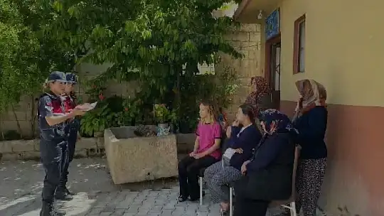Jandarmadan 2023 yılında binlerce vatandaşa KADES bilgilendirmesi