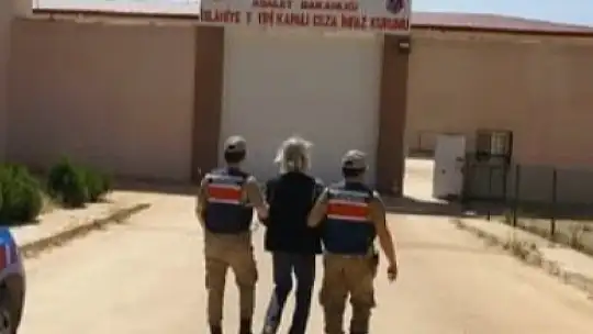 Jandarmadan çeşitli suçlardan aranan şahıslara dev operasyon: 85 gözaltı