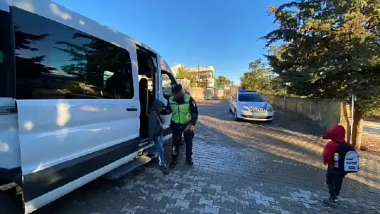 Jandarmadan okul çevresine sıkı denetim