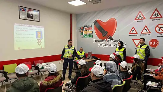 Jandarmadan özel çocuklara trafik eğitimi