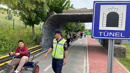 Jandarmadan özel çocuklara trafik eğitimi