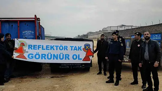 Jandarmadan traktör sürücülerine güvenli tarım eğitimi
