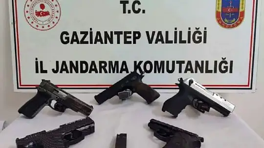 Jandarmanın 3 aylık uygulamalarında aranan 3 bin 458 kişi yakalandı