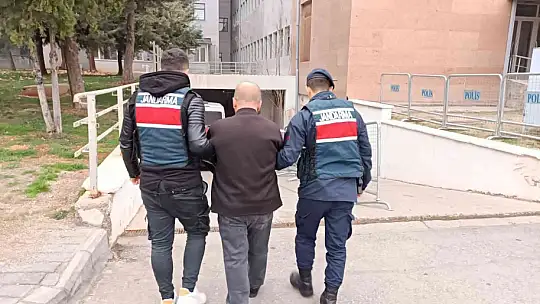Jandarmanın yakaladığı aranan 25 şahıstan 21'i tutuklandı