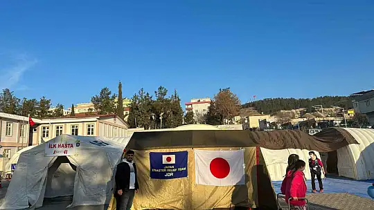 Japon doktorlar Gaziantep'e sahra hastanesi kurdu
