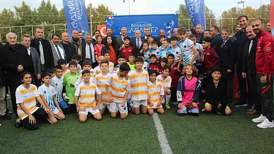 Jübile yapacak Cüneyt Çakır'a Gaziantep'te plaket