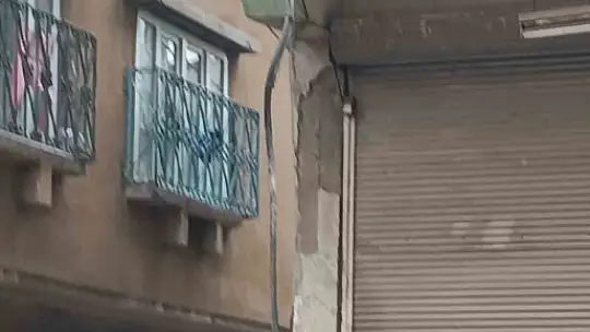 Kablo hırsızları kameraya yakalandı