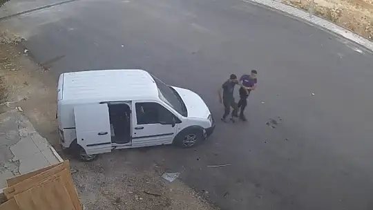 Kablo hırsızlarına suçüstü