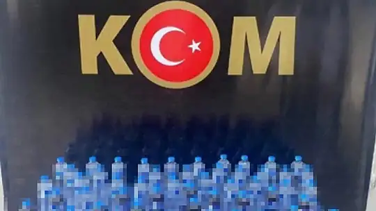 Kaçak çay kolisinde sahte alkol sevkiyatına polis darbesi