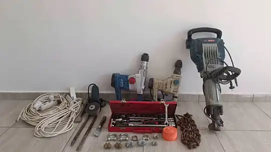 Kaçak kazı yapan 10 şahsı jandarma suçüstü yakaladı