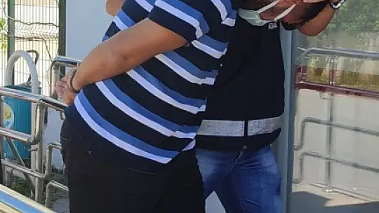 Kadın kılığına girip kızının sevgilisine randevu veren baba öldürüldü