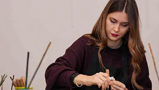 Kadınlardan ebru sanatına yoğun ilgi