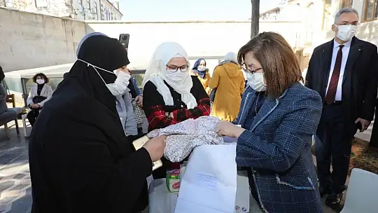 Kadınların aile ortamında sağladığı düzen mahallelere yayılacak