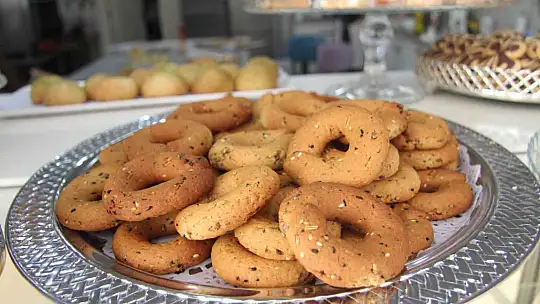 Kadınların köy kahkesi mesaisi
