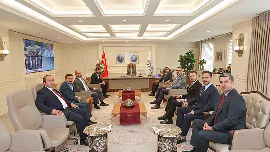 Kadooğlu ve yönetim kurulu üyelerinden Fatma Şahin'e ziyaret