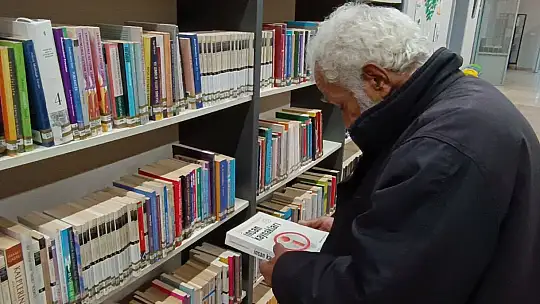 Kaldığı cezaevini 44 yıl sonra ziyaret etti
