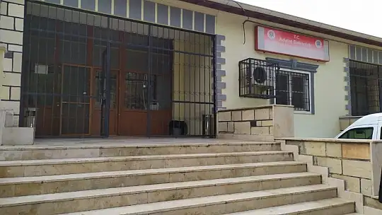 Kaldırımda yürürken aracın çarptığı 4 çocuk babası öldü