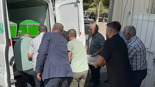 Kavgayı ayırmak isterken öldürülen şahsın son anları kamerada